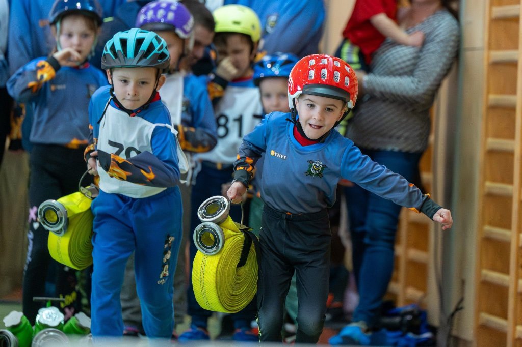 Rekordních 188 mladých hasičů změřilo síly na soutěži Rokytnická hala, padaly medaile i skvělé výkony