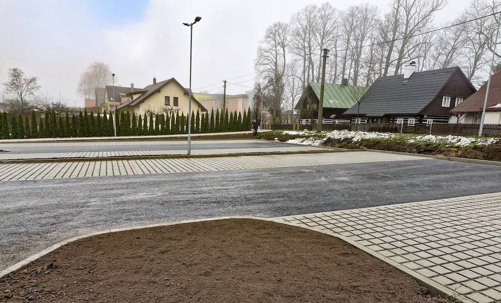 Sídliště U Nádraží v Rokytnici má nové parkoviště, hotovo bylo za pár týdnů