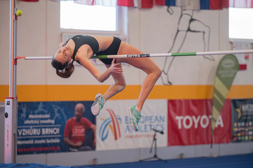 Zastavila se až na 187 centimetrech. Brýdlová zvítězila v Nehvizdech