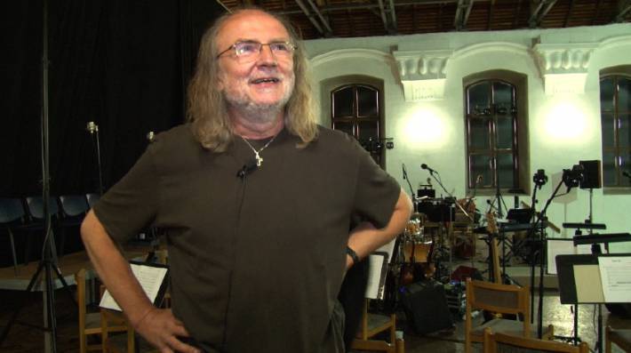 VIDEO: Oboroh zahrál famózní koncert s hradeckou filharmonií